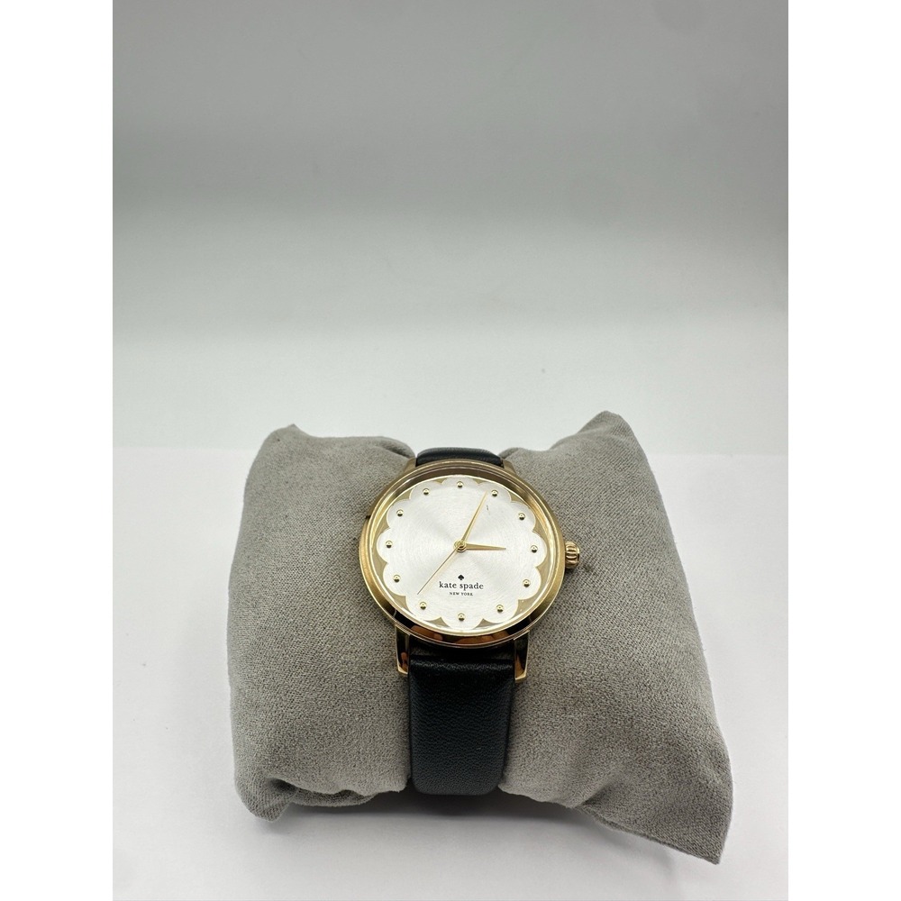 Kate Spade Scallop Watch Face Leather Band New York Gold Tone Case - Picture 2 of 8